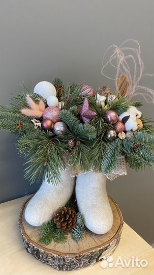 Новогодняя композиция в валеночках
