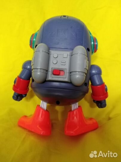 Уточка космонавт игрушка