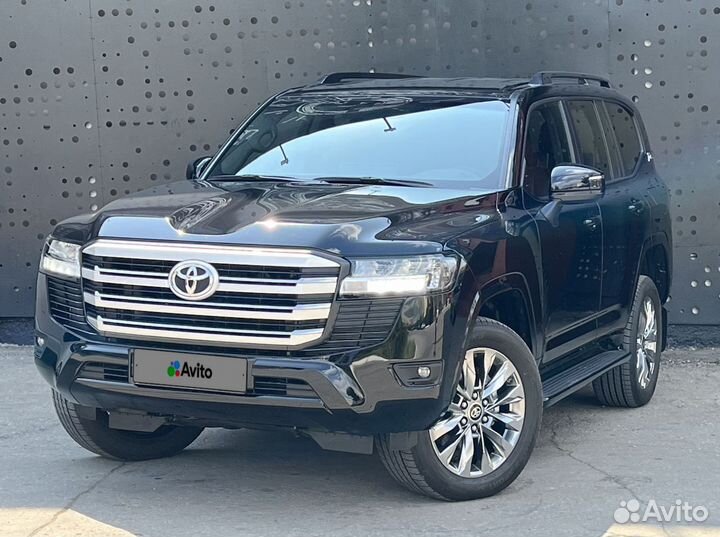 Toyota Land Cruiser 3.3 AT, 2022, 69 км