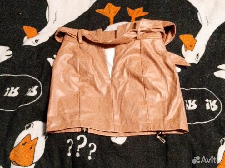 Кожаная мини-юбка