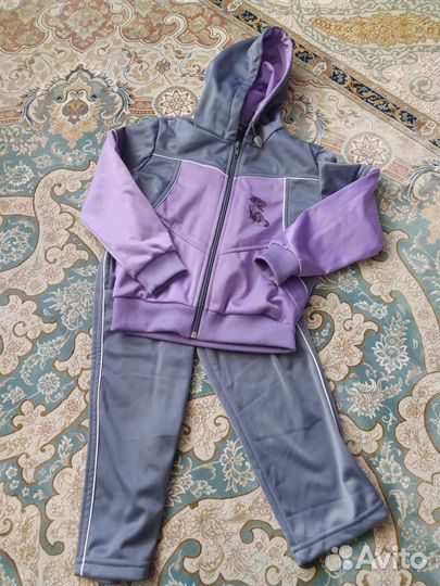 Спортивный костюм