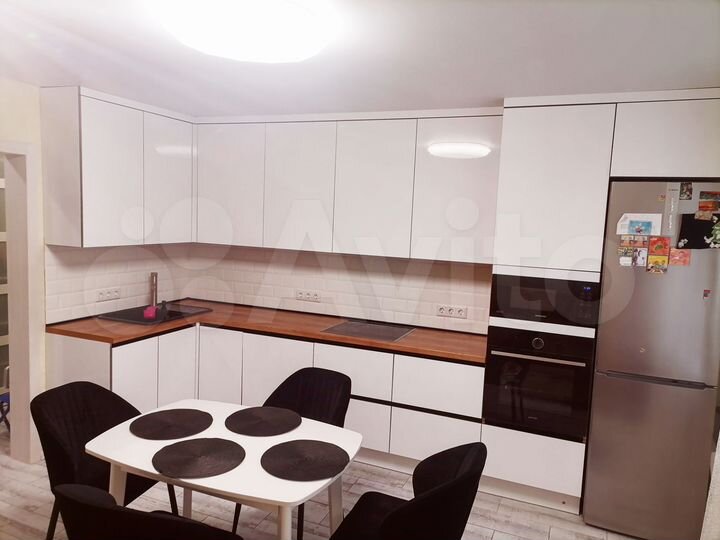 4-к. квартира, 81,1 м², 10/10 эт.