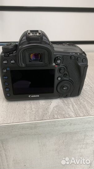 Canon 5D mark iv Body комиссионный
