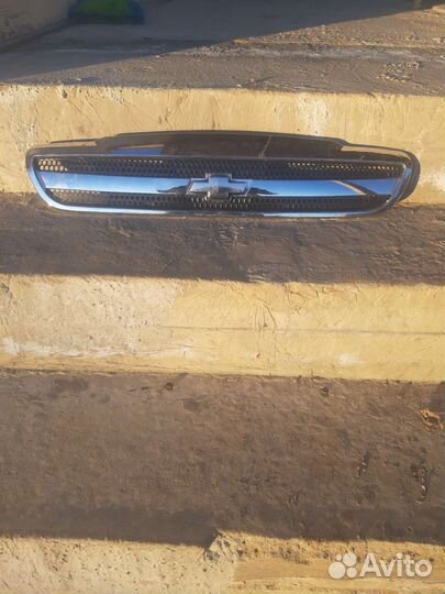 Решетка радиатора шевроле ланос