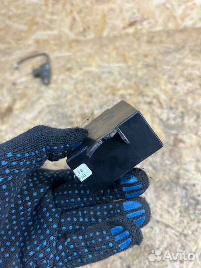 Блок управления иммобилайзером Ваз 2114