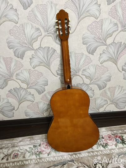 Классическая гитара бу
