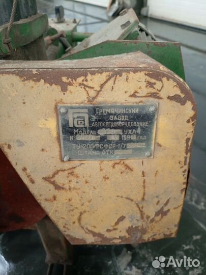 Гайковерт электрический ударный