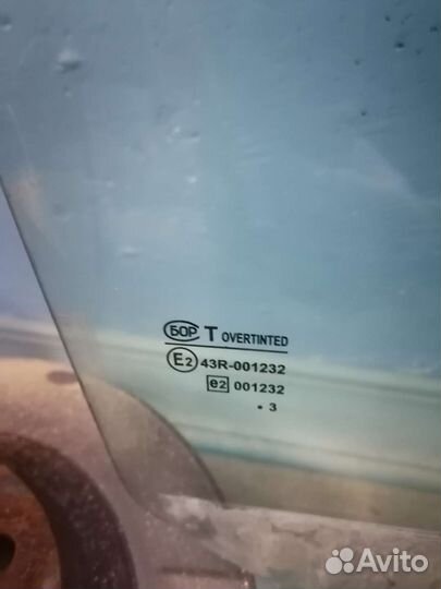 Стекла боковые