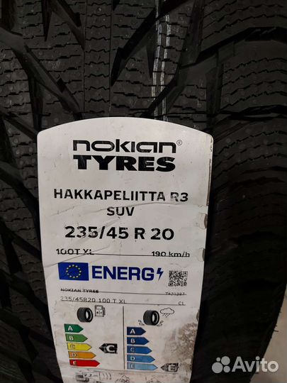 Nokian Tyres Hakkapeliitta R3 SUV 235/45 R20 100T