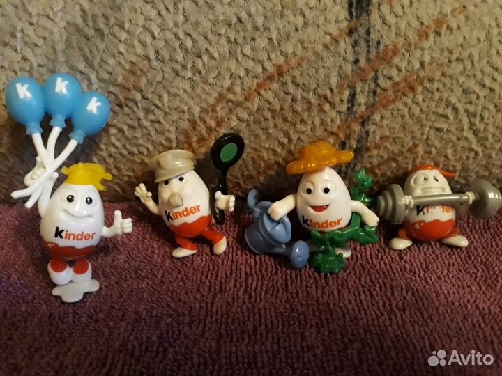 Киндер-сюрприз игрушки