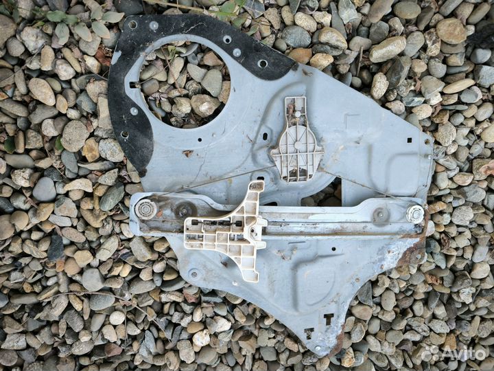 Kia sportage 3 2010 задний левый механизм стеклоп