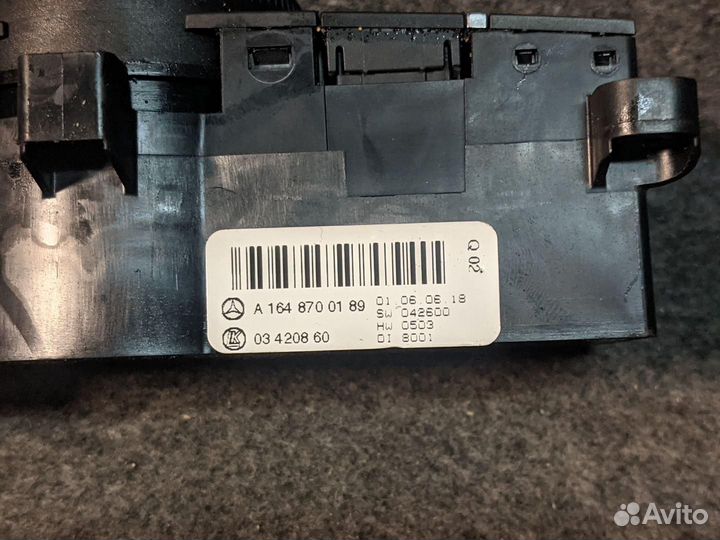 Джойстик управления мультимедиа Mercedes-Benz