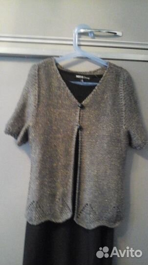 Вязаный жилет для девочки