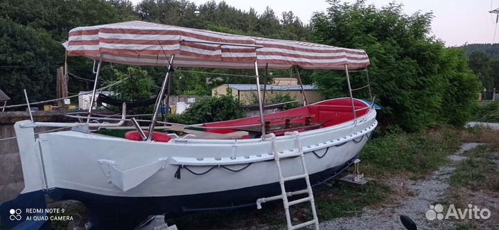 Спасательный бот Баркас