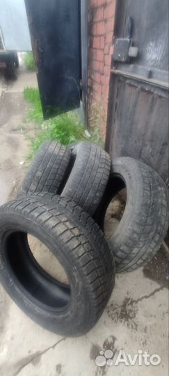 Toyo Observe GSi-5 235/65 R17 102