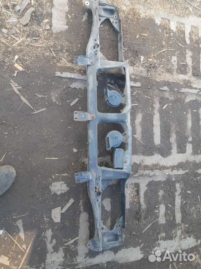 Передняя рамка volvo 850