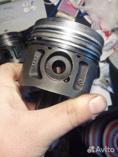 Поршня с шатунами Volkswagen t4, коленвал в налич