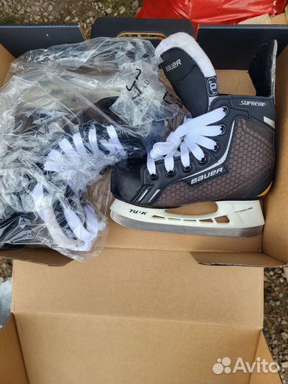 Коньки хоккейные