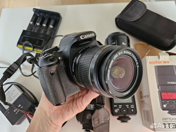 Зеркальный фотоаппарат canon 600d