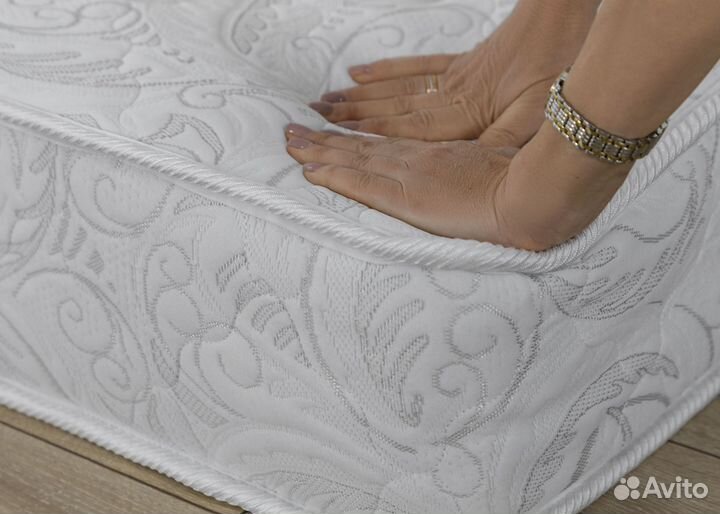 Матрас жесткий беспружинный 80х200