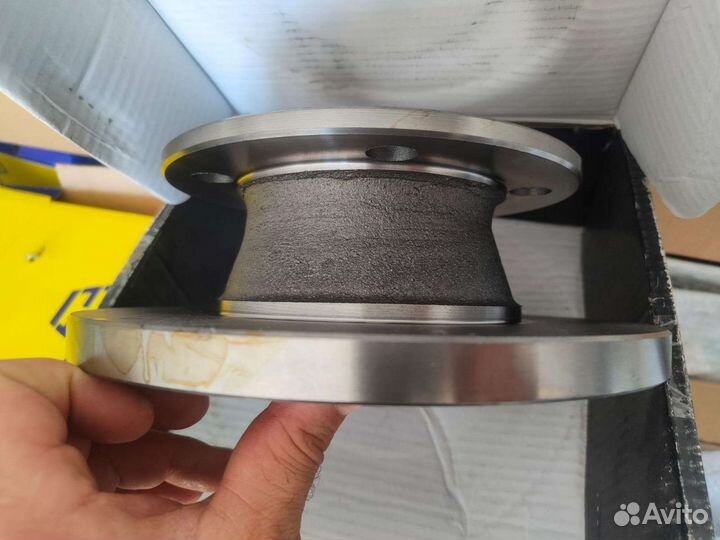 Тормозной диск mercedes mb100d