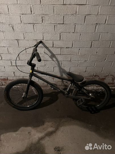Трюковой велосипед BMX Eastern