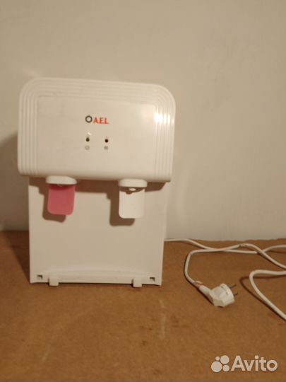Кулер для воды ael