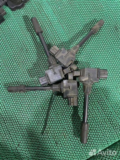 Катушка зажигания Mitsubishi Carisma 1.8