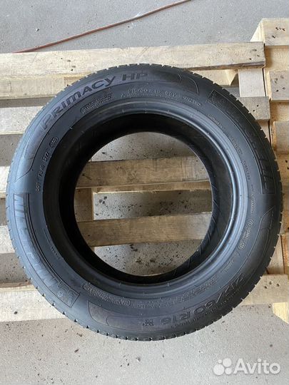 Michelin Primacy HP 215/60 R16 99V