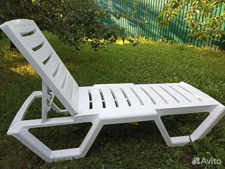 Кресло шезлонг для дачи