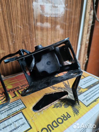 Подушка двигателя задняя Nissan teana j31