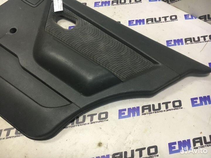 Обшивка двери задней правой Дэу Нексия H150