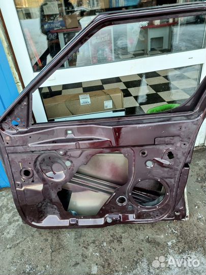 Дверь передняя правая на Skoda Yeti С 2016 г