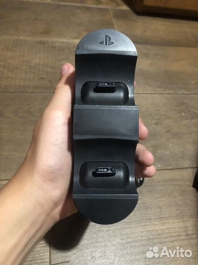 Зарядка для джостиков PS4