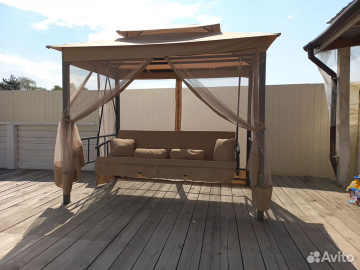 Садовые качели беседка