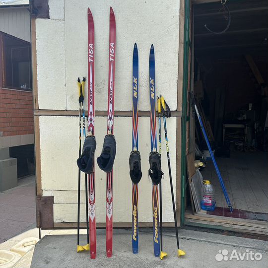 Лыжи беговые с ботинками и палками