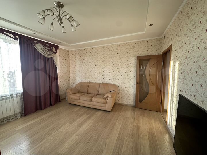 3-к. квартира, 100 м², 10/17 эт.