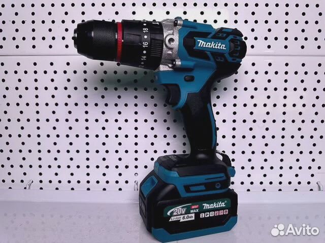 Набор инструментов Makita гайковерт 1100 н.м + лед