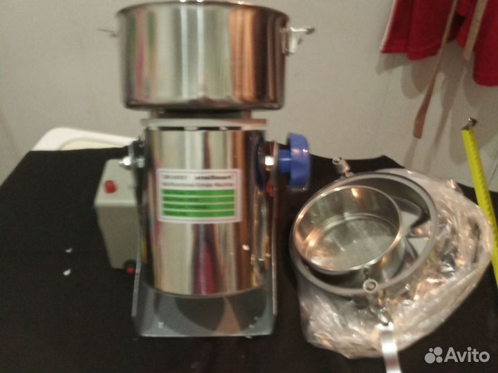 Мельница, дробилка, кофемолка новая