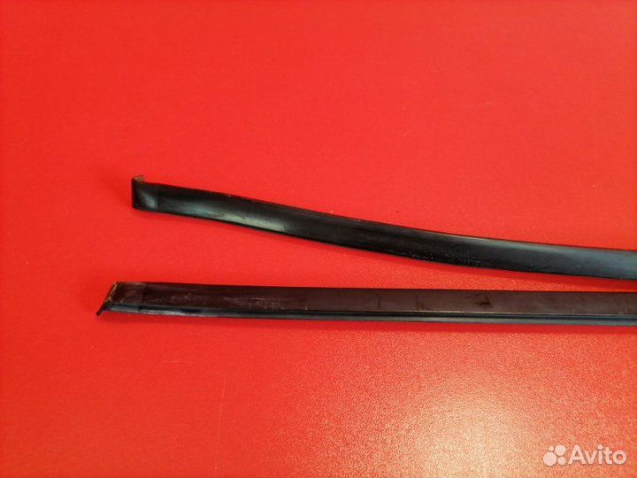 Молдинг крыши Toyota Corolla Fielder ZZE124G