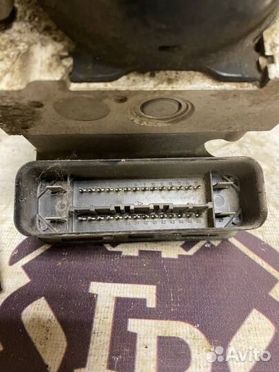 Блок ABS (насос) chrysler dodge caliber (2006) 052