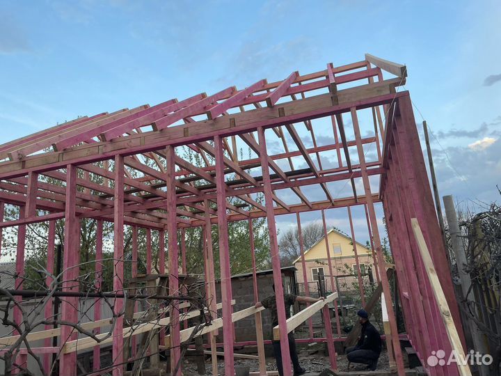 Бригада строителей