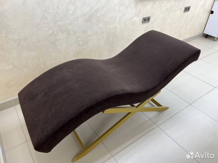 Кушетка для наращивания ресниц