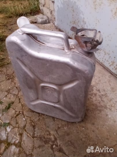 Фляга алюминиевая 40л и канистра 10л