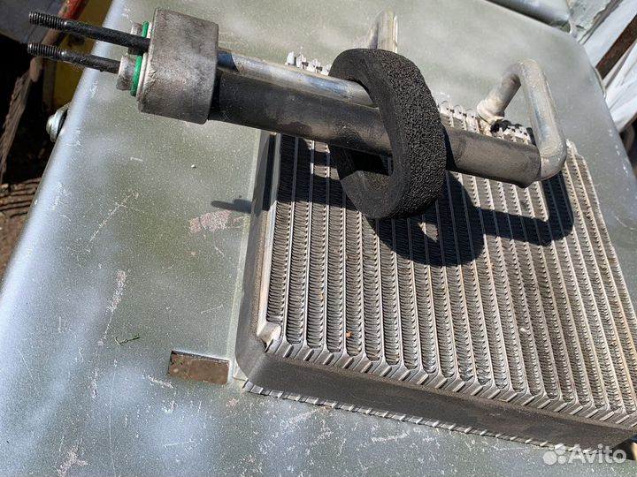 Радиатор кондиционера Kia spectra