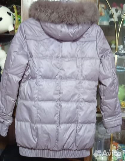 Три пуховика женских и куртка