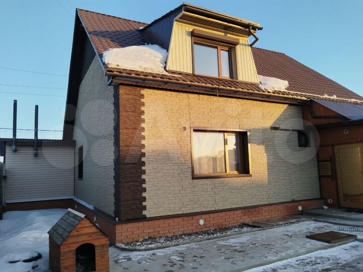 Коттедж 156 м² на участке 10 сот.