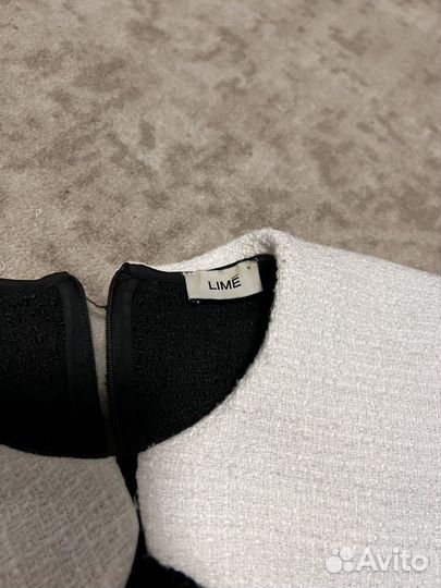 Платье твидовое с отложным воротником lime m