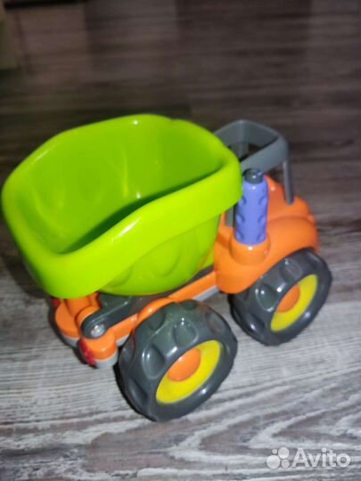 Игрушка грузовик