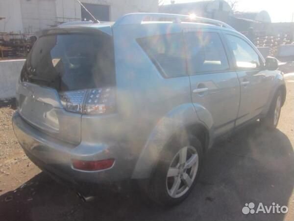 Разбор на запчасти Mitsubishi Outlander XL